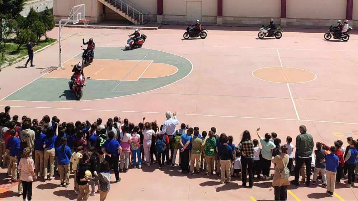 Okulumuz Öğrencilerine Güvenli Motosiklet Kullanımı Eğitimi